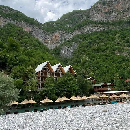 Ronis Place Hotel