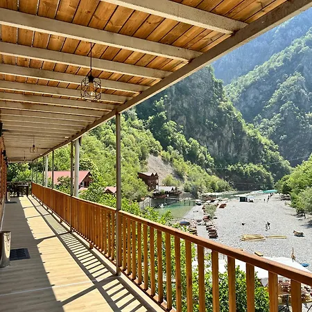 호텔 Ronis Place Shkodër