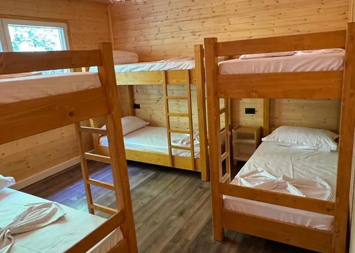 Ronis Place 4* Shkodër