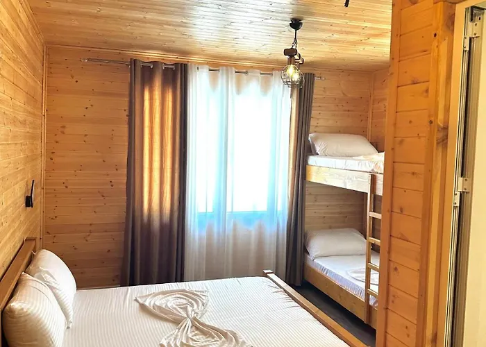 Hotel Ronis Place 4*