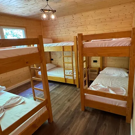 Ronis Place 4* Shkodër