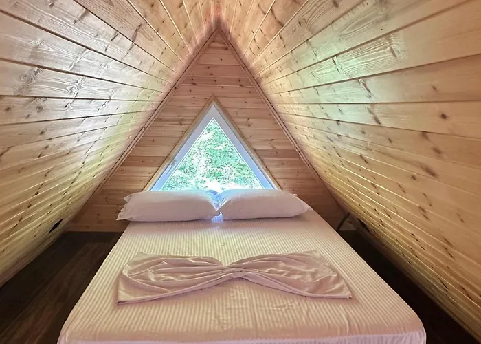 Ronis Place Szálloda 4*